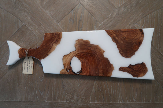 FISH TAIL HANDLE CHARCUTERIE/CHEESEBOARD OLIVEWOOD AND RESIN