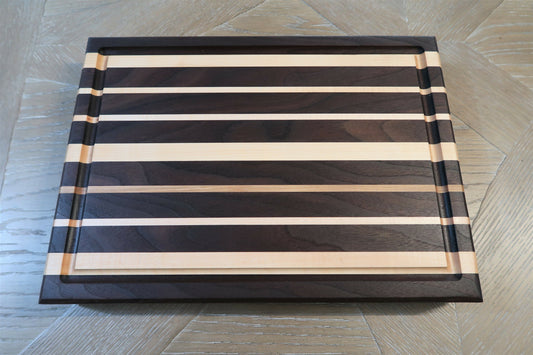 BLACK WALNUT & MAPLE CUTTING BOARD WITH JUICE GROOVE & SOLID BRASS FEET