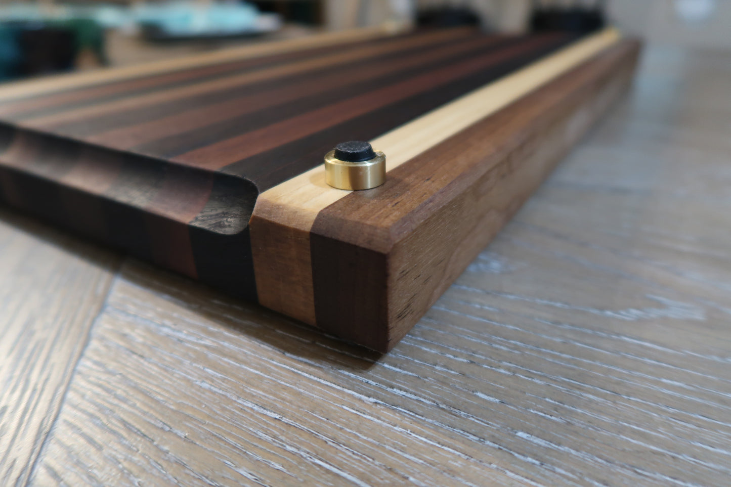 WALNUT & WENGE & MAPLE CUTTING BOARD WITH JUICE GROOVE/SOLID BRASS FEET