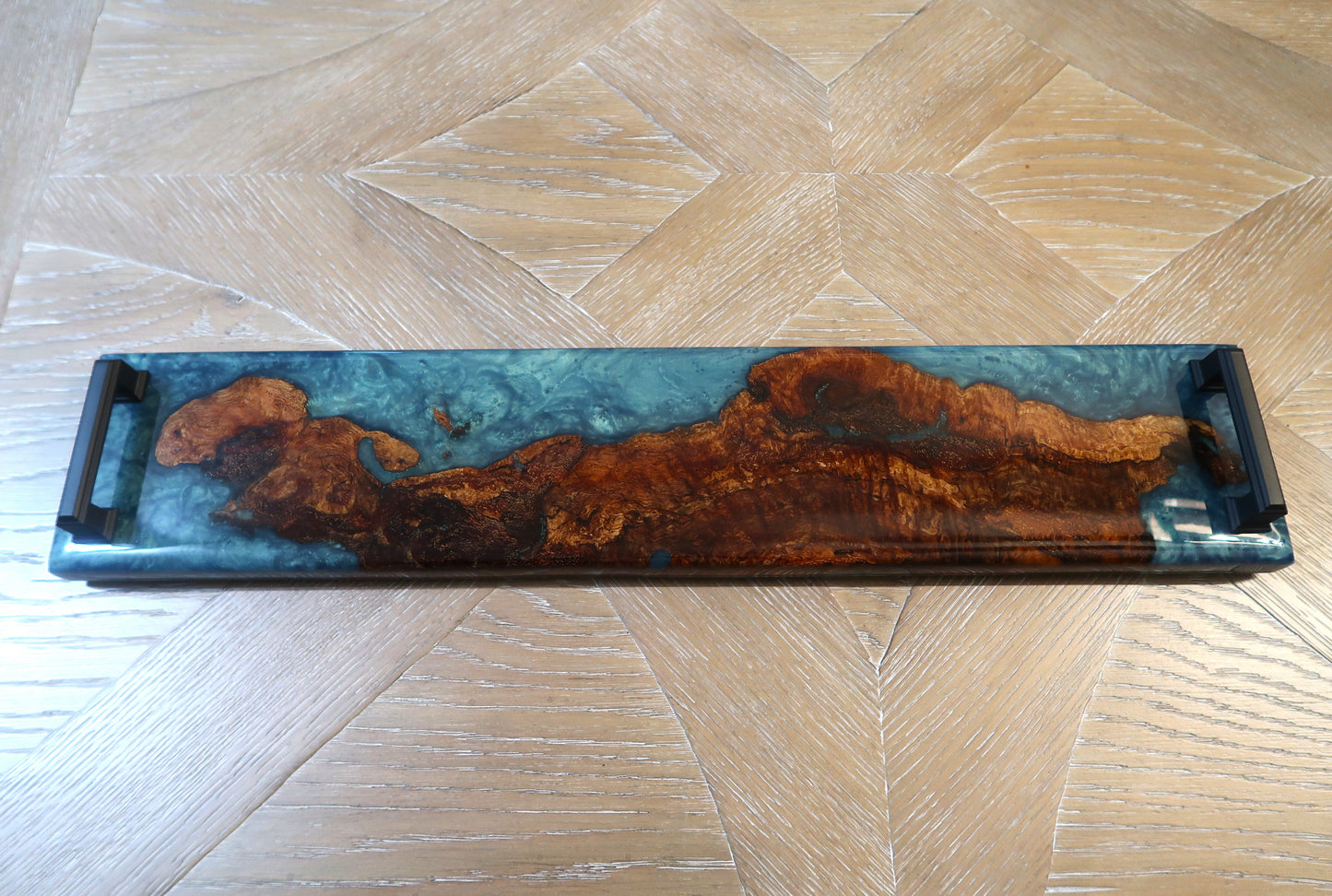 OAK BURL & BORA BORA BLUE SUSHI/CHARCUTERIE/CHEESEBOARD