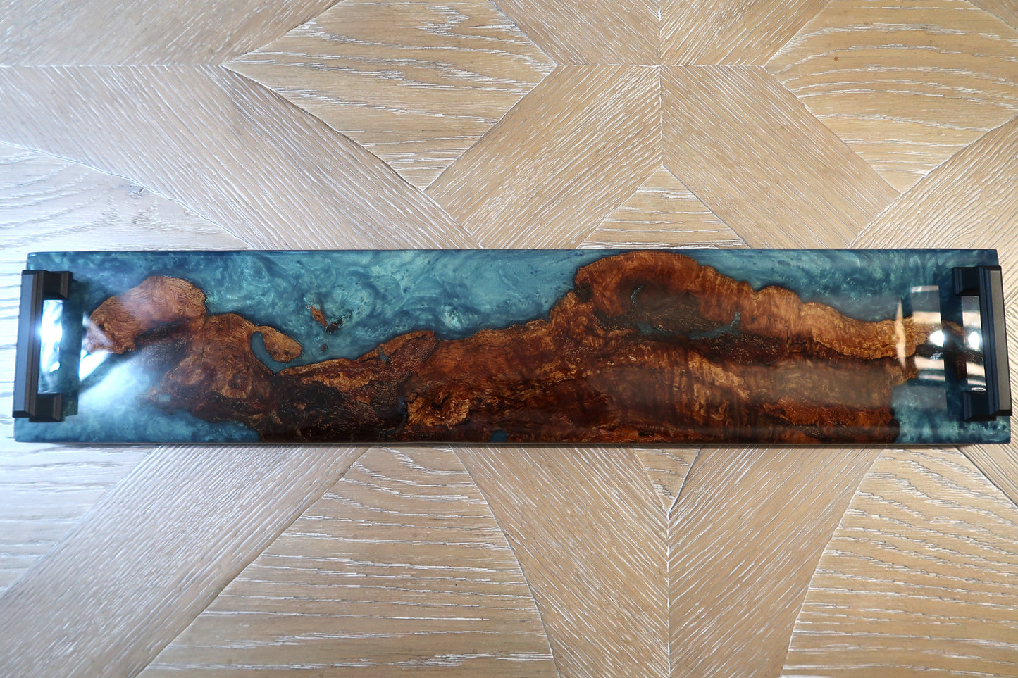 OAK BURL & BORA BORA BLUE SUSHI/CHARCUTERIE/CHEESEBOARD