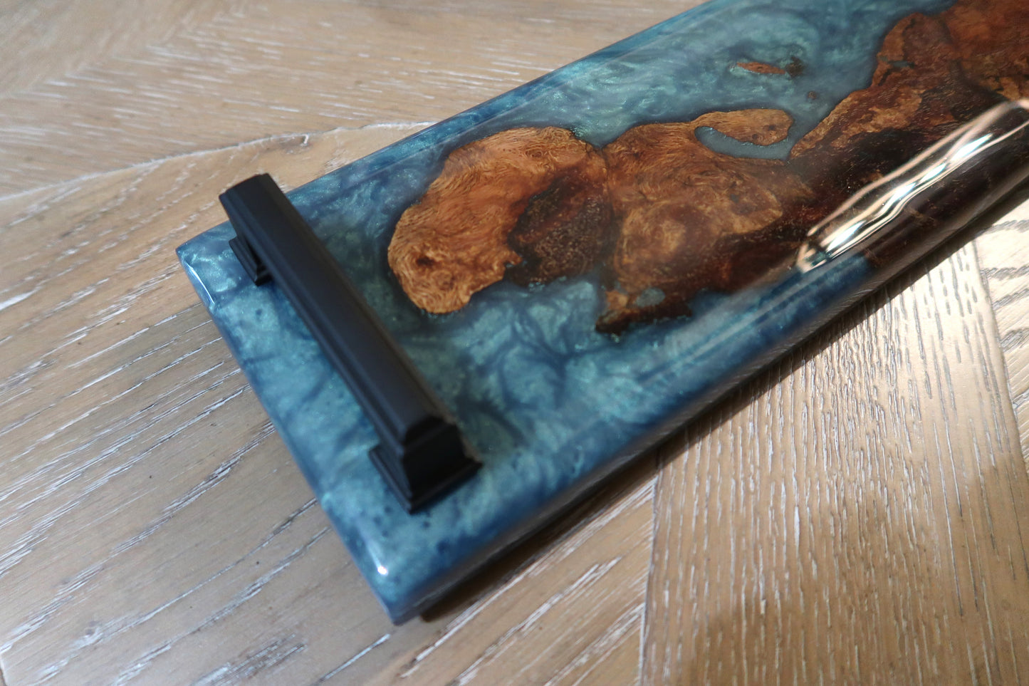 OAK BURL & BORA BORA BLUE SUSHI/CHARCUTERIE/CHEESEBOARD