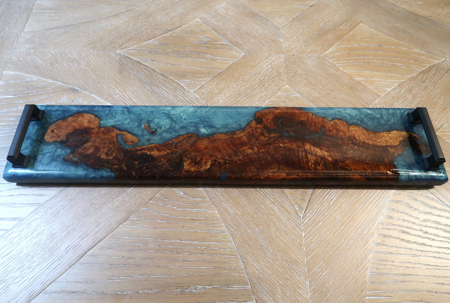 OAK BURL & BORA BORA BLUE SUSHI/CHARCUTERIE/CHEESEBOARD