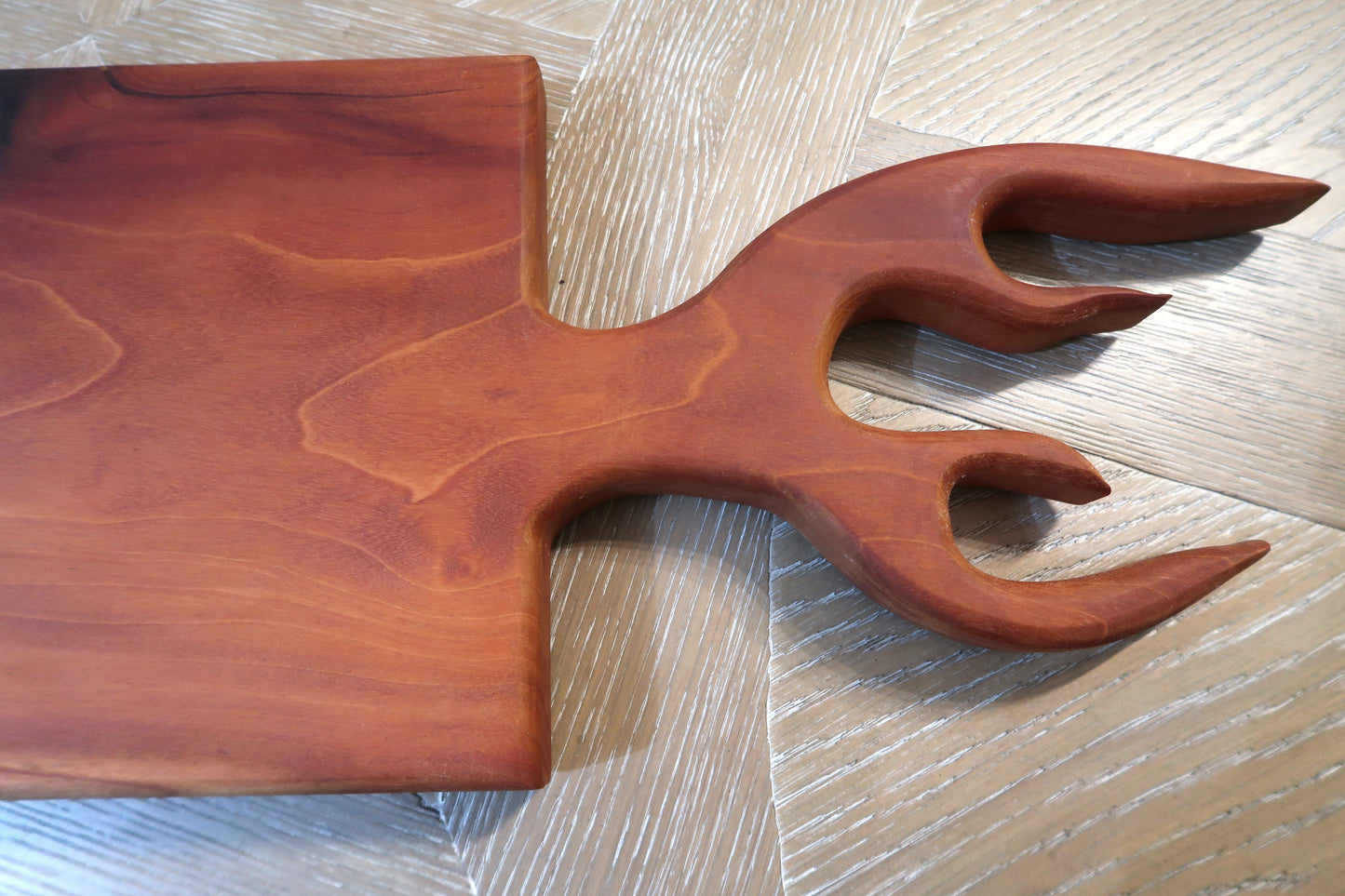 FIRE ANTLER HANDLE CHARCUTERIE/CUTTING BOARD/CHEESE BOARD