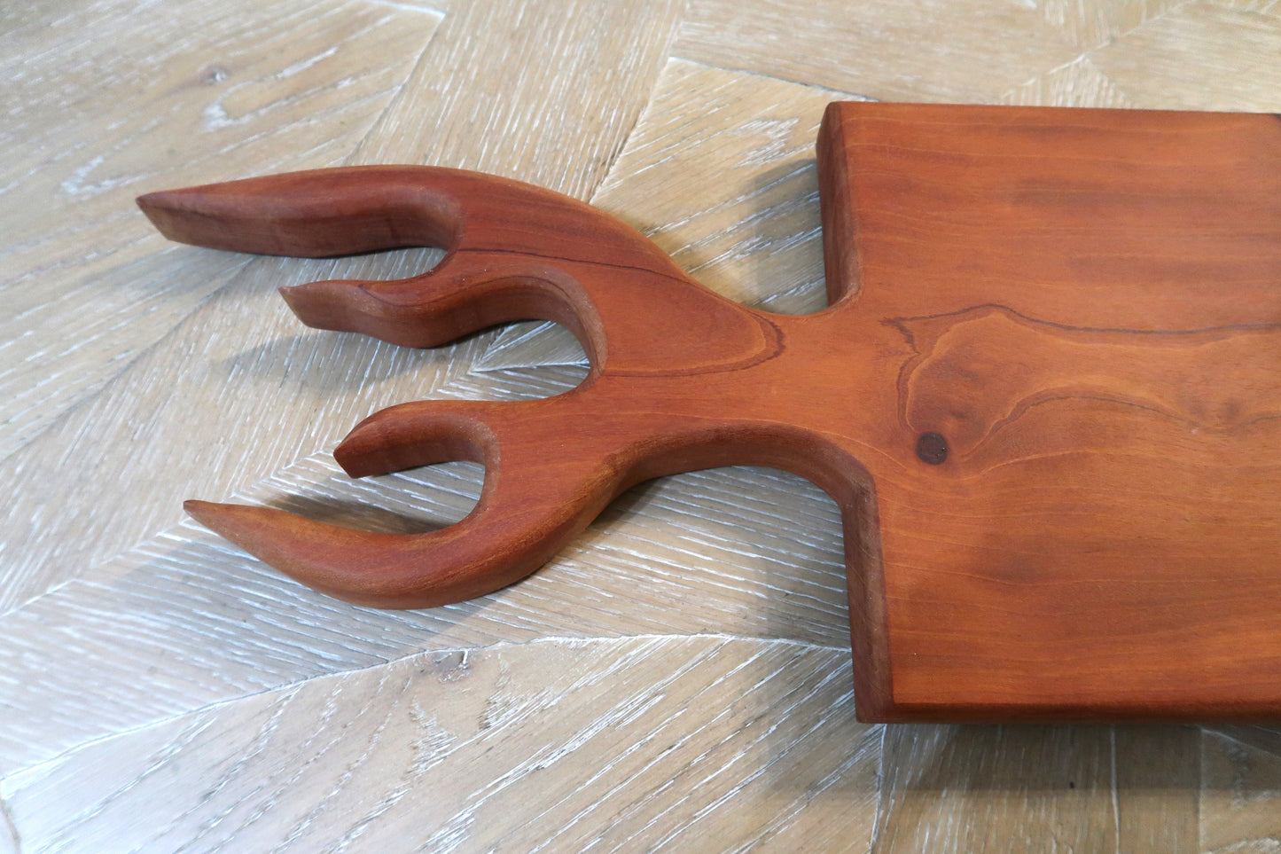 FIRE ANTLER HANDLE CHARCUTERIE/CUTTING BOARD/CHEESE BOARD