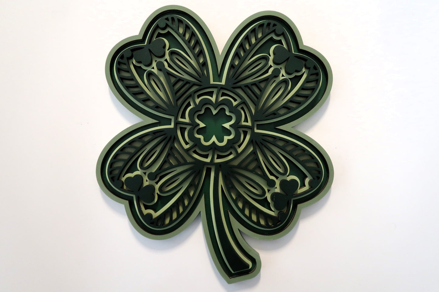 ST. PATRICKS DAY SHAMROCK 3D LAYERED WALL ART