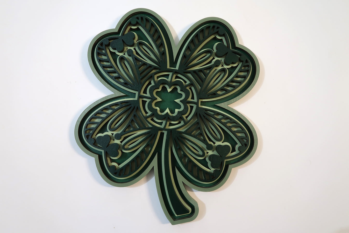 ST. PATRICKS DAY SHAMROCK 3D LAYERED WALL ART
