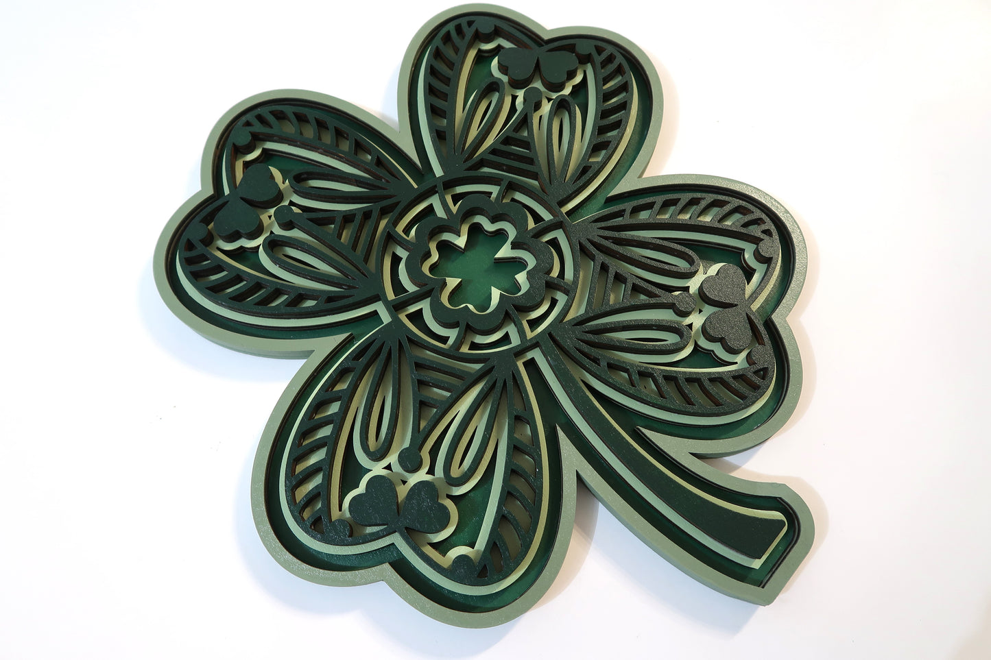 ST. PATRICKS DAY SHAMROCK 3D LAYERED WALL ART