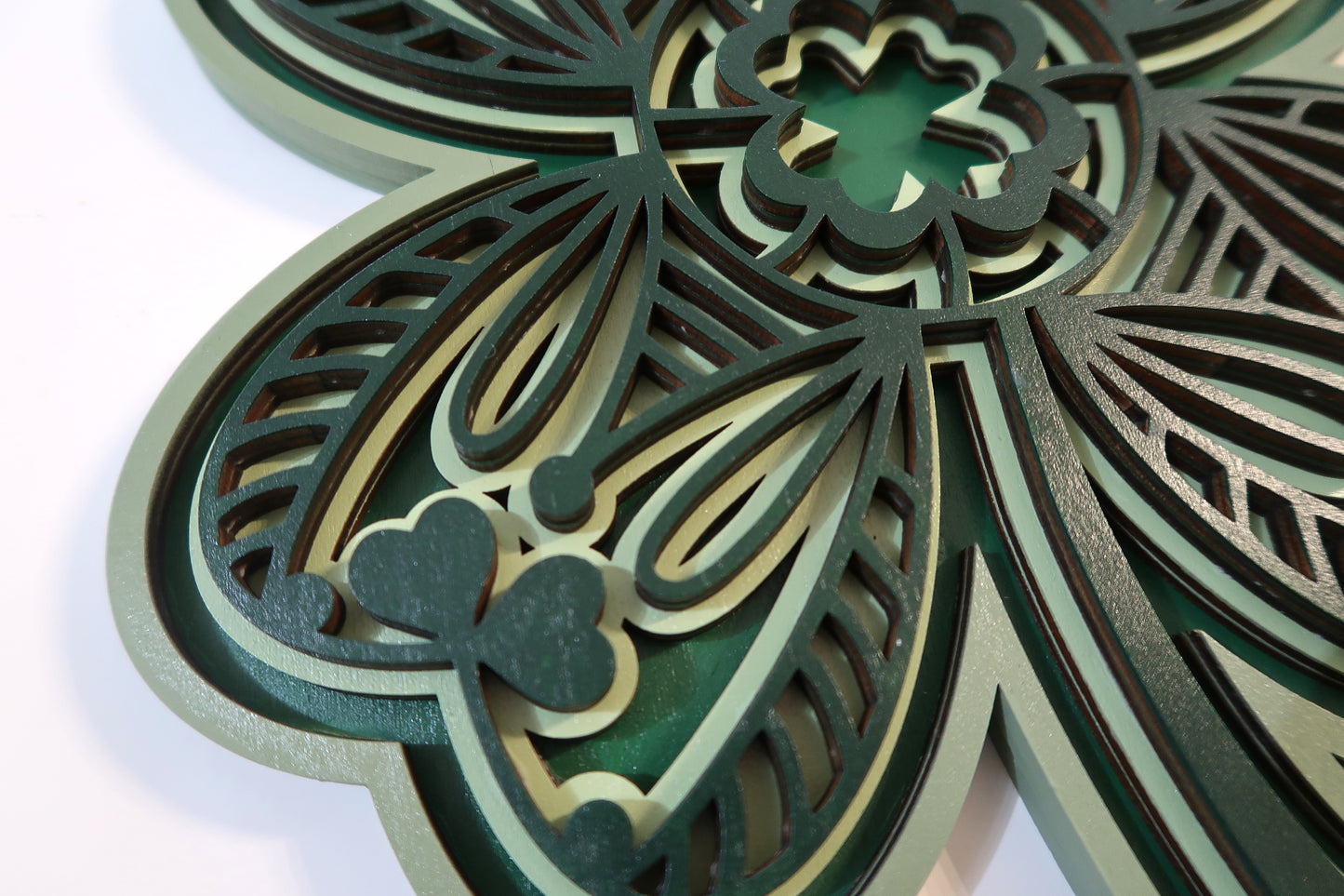 ST. PATRICKS DAY SHAMROCK 3D LAYERED WALL ART