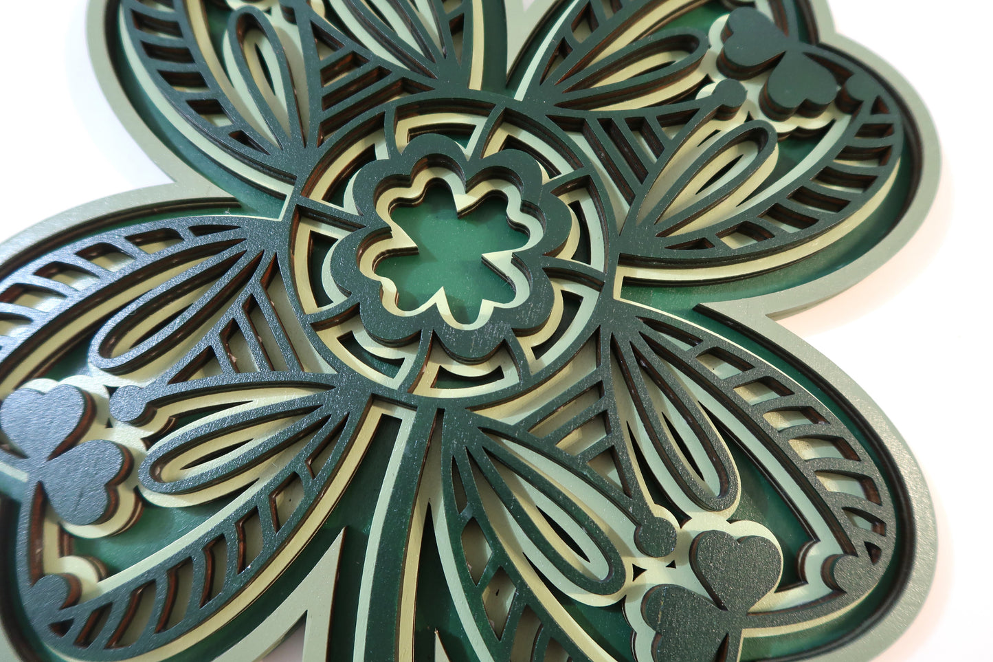 ST. PATRICKS DAY SHAMROCK 3D LAYERED WALL ART