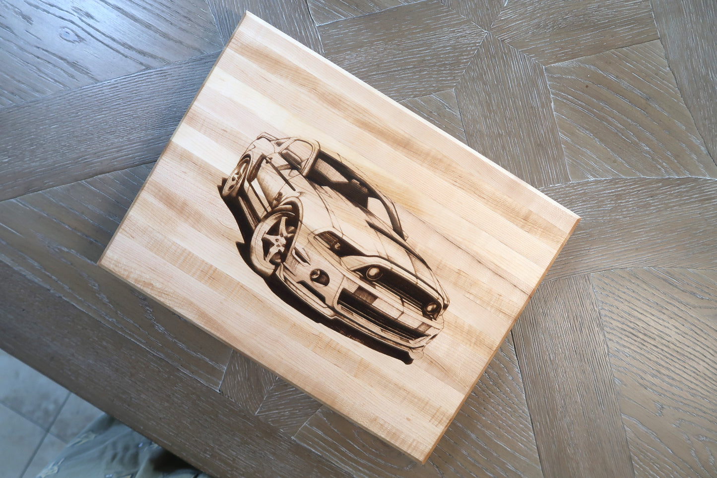 MAPLE WITH MUSTANG GT ENGRAVED CUTTING/SERVING BOARD