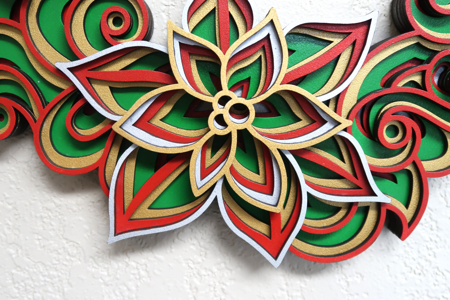 CHRISTMAS WREATH MULTILAYER 3-D WALL ART