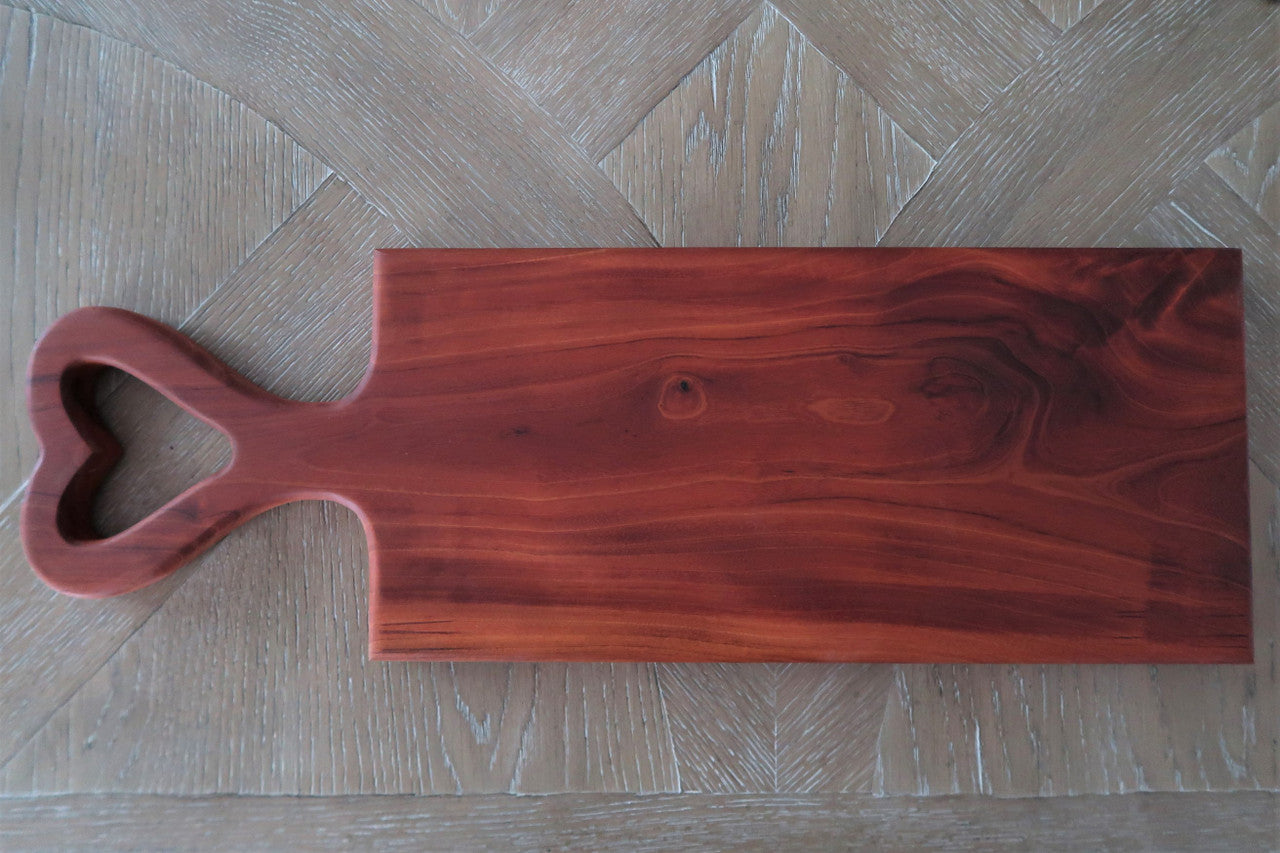 HEART HANDLE CHARCUTERIE/CHEESE/CUTTING BOARD