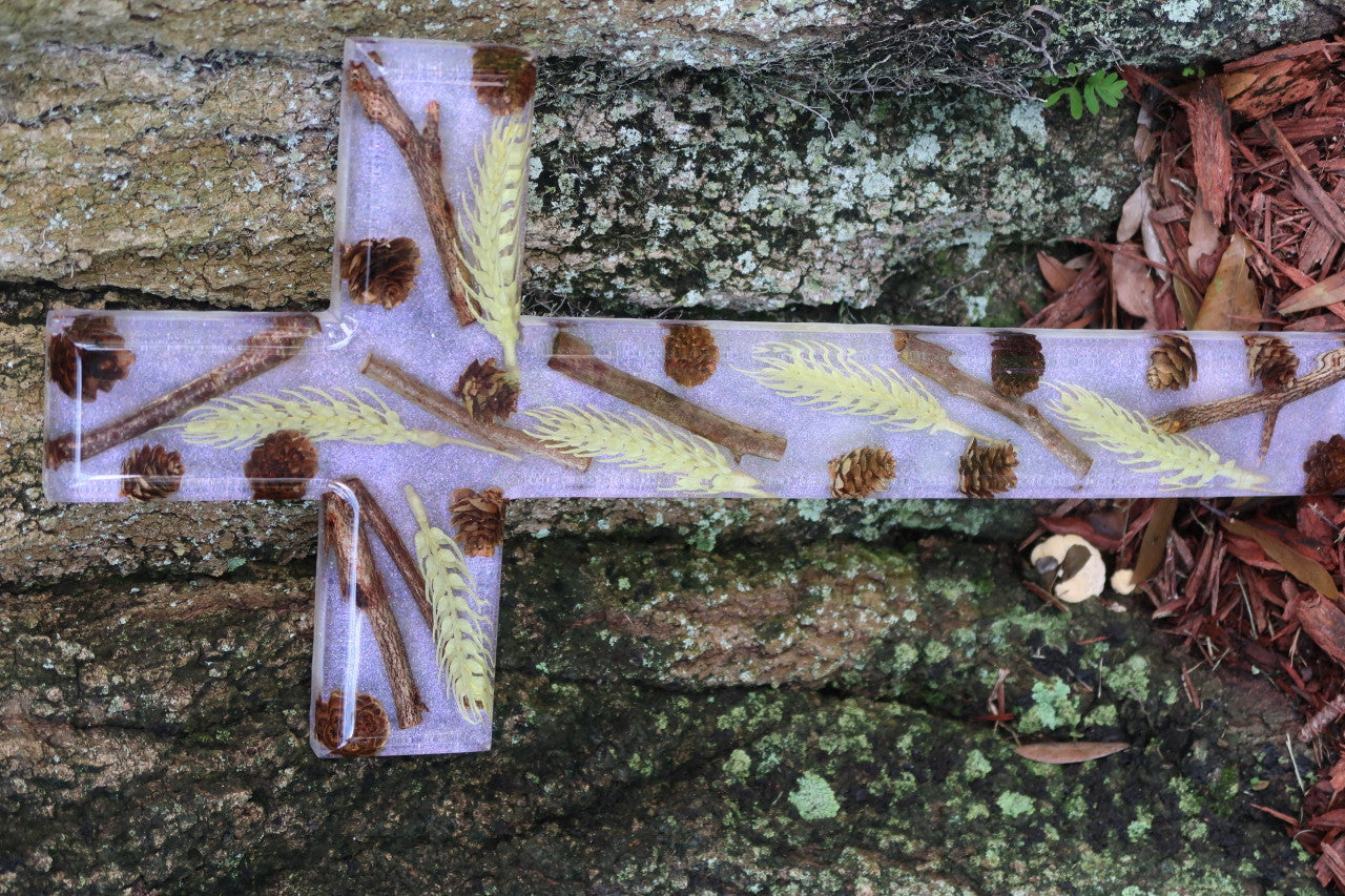 GALACTIC GHOST VIOLET RESIN LARGE CROSS