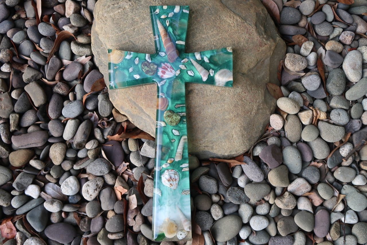SHELL THEMED DARK OCEAN GREEN FLARED CROSS