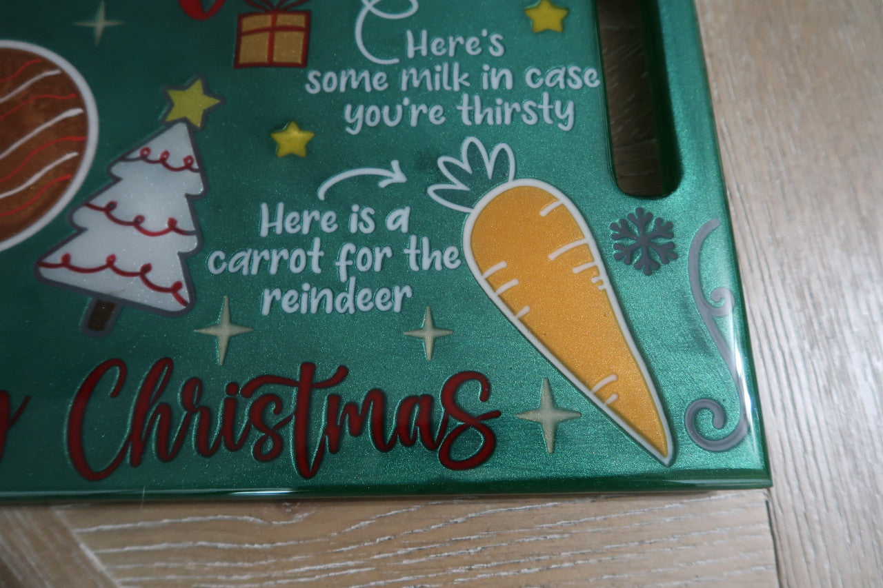 CHRISTMAS CHARCUTERIE/COOKIE GREEN RESIN BOARD WITH HANDLES