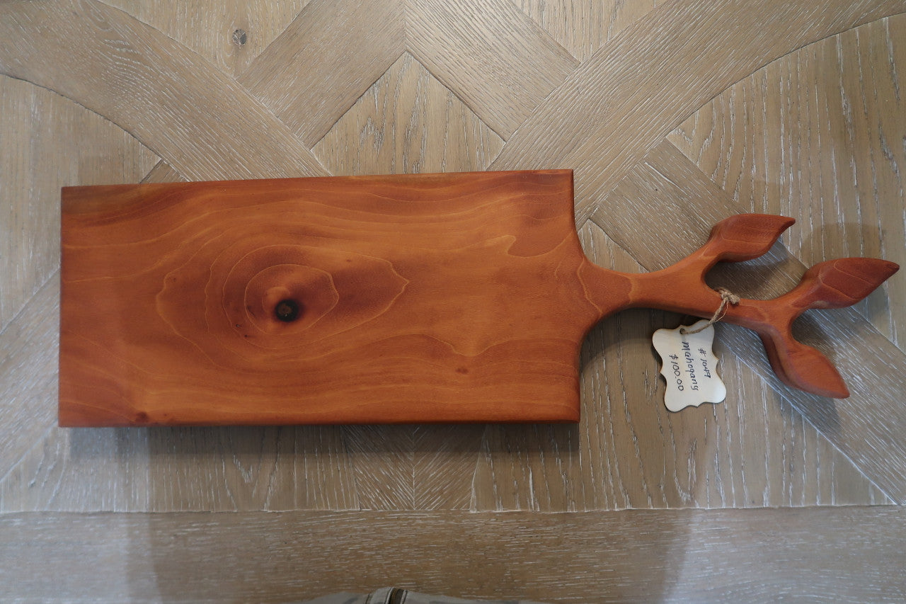 MAHOGANY LEAVES HANDLE CHARCUTERIE/CHEESE/CUTTING BOARD