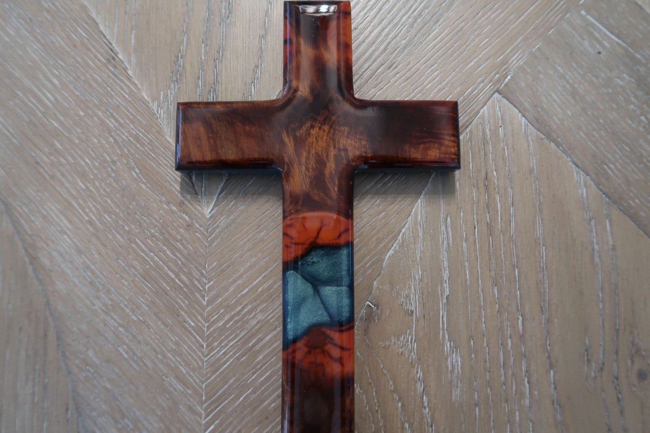 EXOTIC WOOD AND BORA BORA BLUE PIGMENT RESIN SMALL CROSS